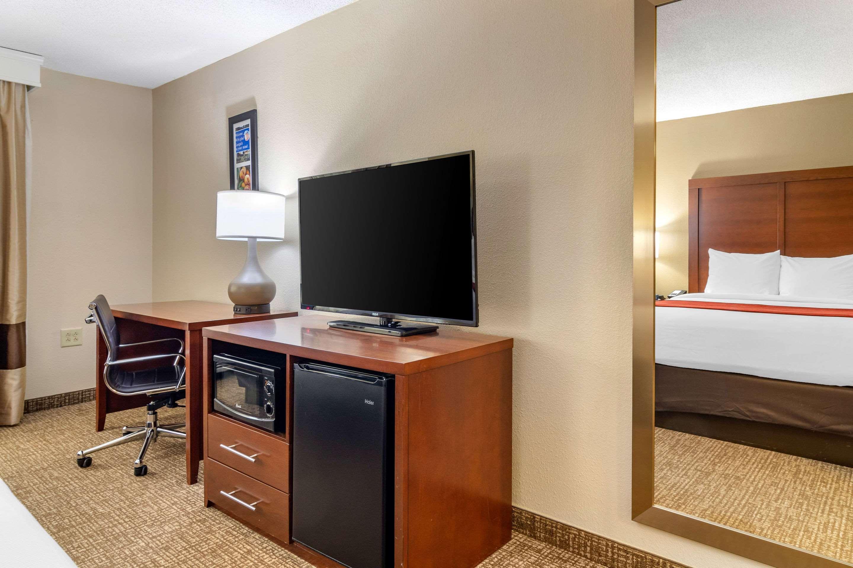 Comfort Inn & Suites Macon North I-75 Extérieur photo